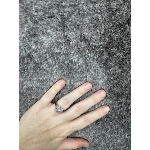 UGG Australia Plaid Long Pillow Sham King Size Fleece Comfort Replacement Only 1 - Picture 7 of 7